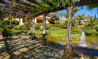 Las Alamandas: Appartements et penthouses de luxe à vendre dans un complexe de golf exclusif à Nueva-Andalucia, Marbella 22812 