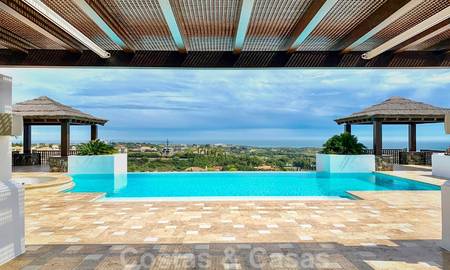 Magnifique villa avec vue panoramique sur la mer à vendre dans un prestigieux complexe de golf sur le New Golden Mile, entre Marbella et Estepona 23327