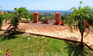 Appartement spacieux avec une grande terrasse et un jardin privé avec vue panoramique sur la côte et la mer à Benahavis - Marbella 27118 