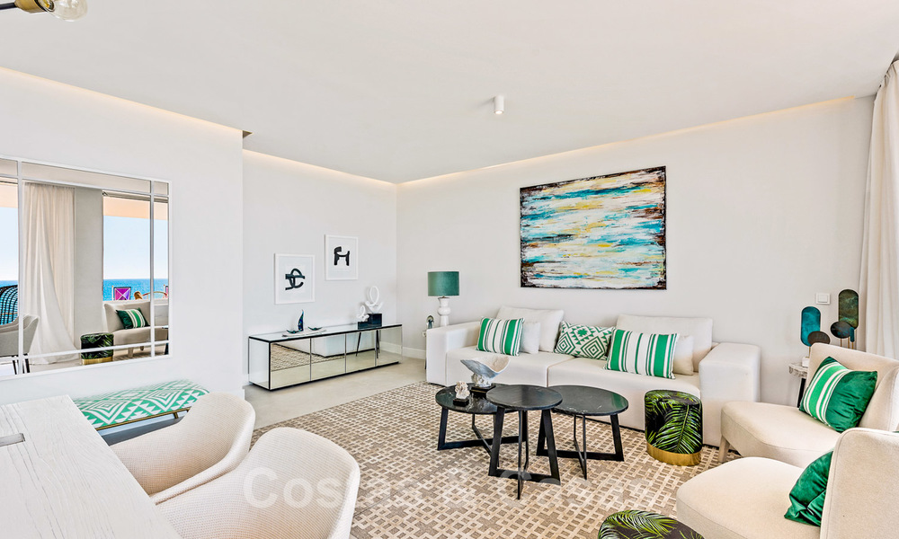Appartements modernes de luxe en première ligne de plage à vendre à Estepona, Costa del Sol. Prêt à emménager 27844