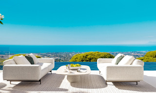 Nouvelles villas modernes de luxe à vendre avec des vues spectaculaires sur le golf, le lac et la Méditerranée, dans un domaine sécurisé et exclusive à Benahavis - Marbella 27931 