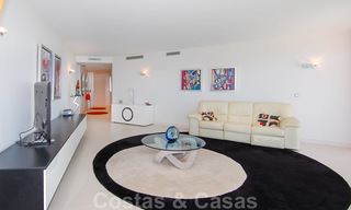 Appartements à vendre dans le complexe balnéaire exclusif de Playa Esmeralda sur le Golden Mile, près de Puerto Banús 28498 