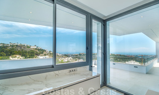 Villa ultramoderne avec vue panoramique sur la mer à vendre dans une urbanisation exclusive de Benahavis - Marbella 34402 