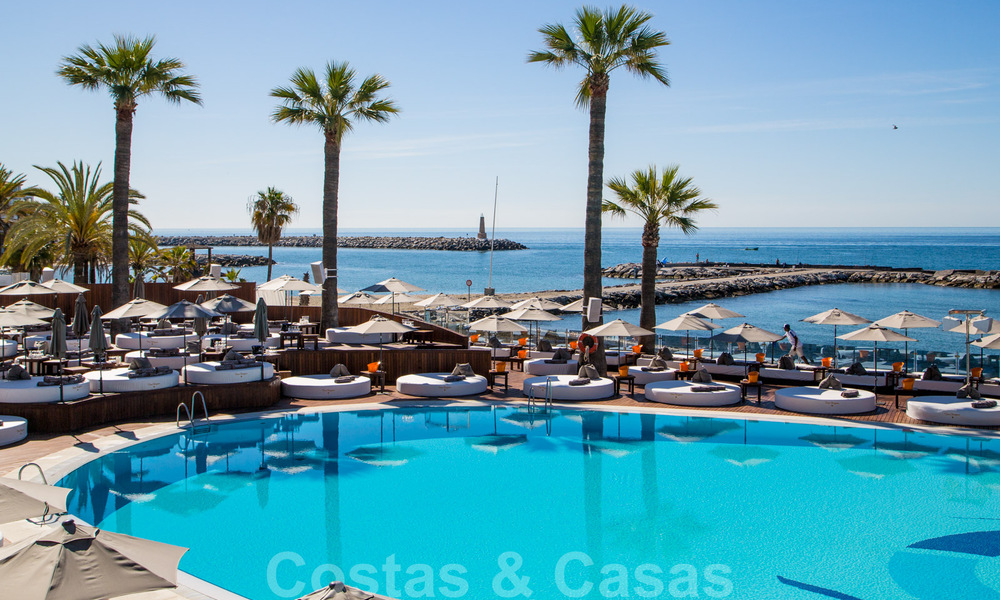  Appartements modernes de luxe à vendre sur un lac idyllique avec vue panoramique à Nueva Andalucia - Marbella. NOUVELLE PHASE 34993