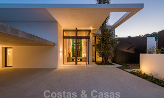 Spacieuse villa moderne à vendre avec vue spectaculaire sur la mer dans une communauté fermée à Benahavis - Marbella 40769 