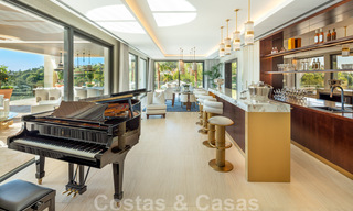 Villa de luxe contemporaine et moderne à vendre dans un style de resort avec vue panoramique sur la mer à Cascada de Camojan à Marbella 42111 