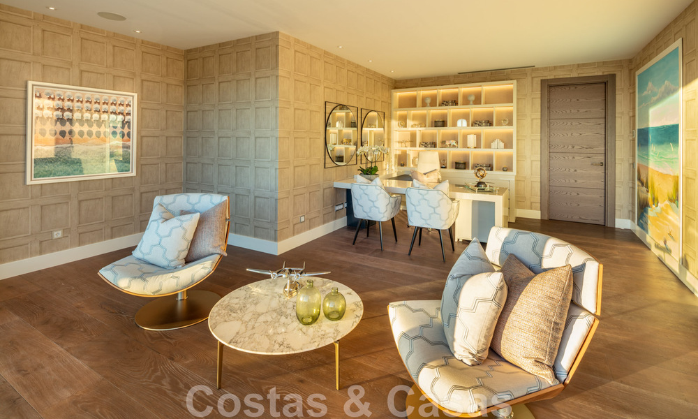 Villa de luxe contemporaine et moderne à vendre dans un style de resort avec vue panoramique sur la mer à Cascada de Camojan à Marbella 42129