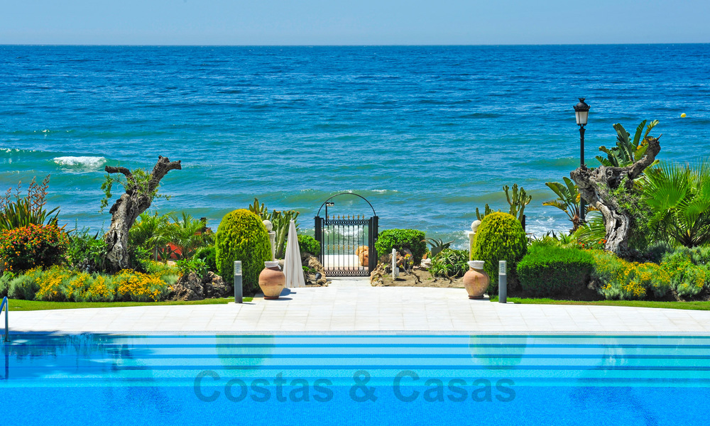 Opportunité ! Penthouse de luxe en bord de la mer à vendre dans le parc Las Dunas, Marbella - Estepona. Prêt à emménager. 42506