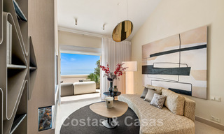 Opportunité ! Penthouse de luxe en bord de la mer à vendre dans le parc Las Dunas, Marbella - Estepona. Prêt à emménager. 43703 