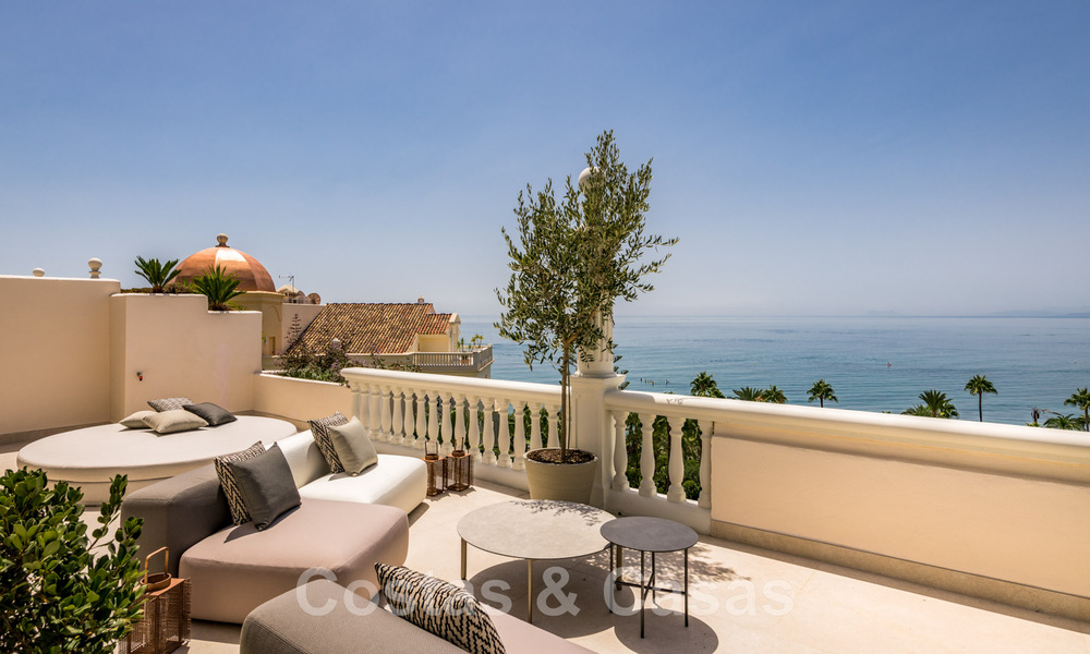 Opportunité ! Penthouse de luxe en bord de la mer à vendre dans le parc Las Dunas, Marbella - Estepona. Prêt à emménager. 43708