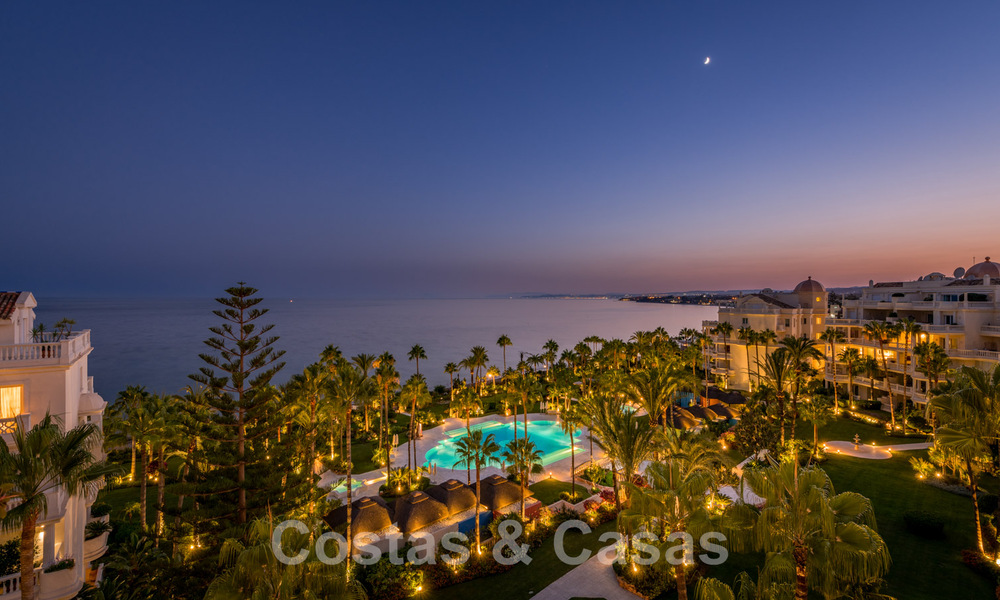 Opportunité ! Penthouse de luxe en bord de la mer à vendre dans le parc Las Dunas, Marbella - Estepona. Prêt à emménager. 43710