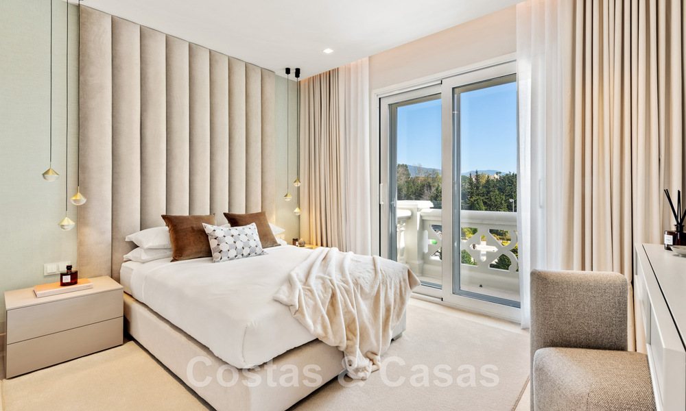 Opportunité ! Penthouse de luxe en bord de la mer à vendre dans le parc Las Dunas, Marbella - Estepona. Prêt à emménager. 43728