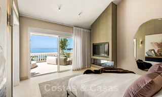 Opportunité ! Penthouse de luxe en bord de la mer à vendre dans le parc Las Dunas, Marbella - Estepona. Prêt à emménager. 43732 