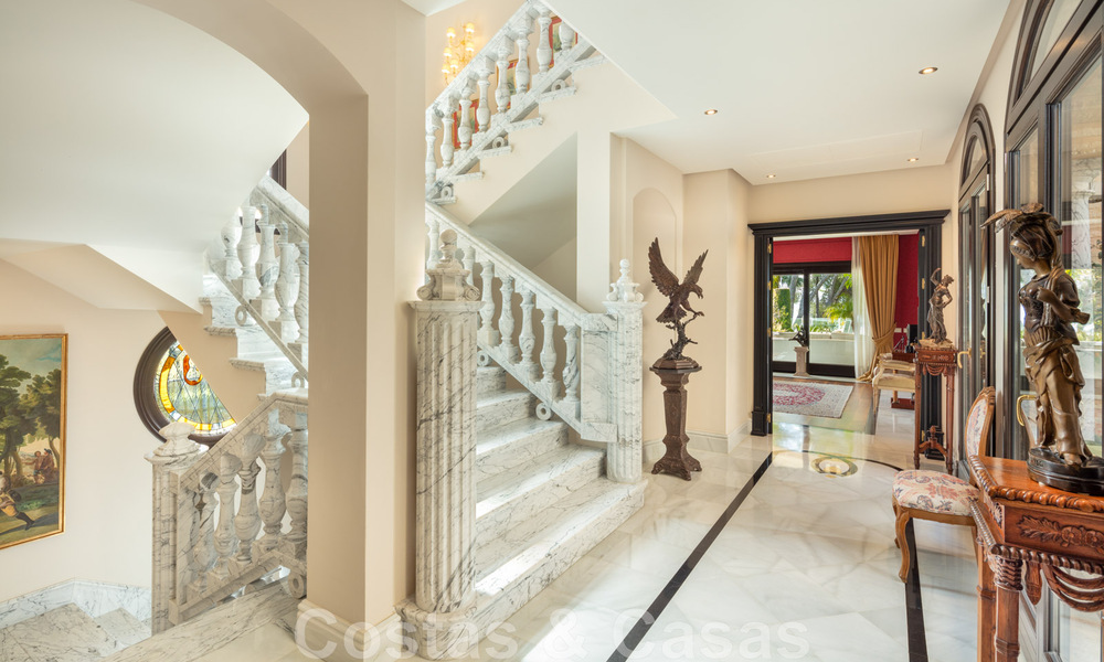 Majestueuse villa de luxe à vendre avec vue panoramique sur la mer dans la communauté exclusive de Sierra Blanca, sur la Golden Mile de Marbella 44777
