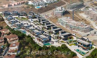 Villas élégantes et modernes de nouvelle construction à vendre avec vue panoramique à proximité du terrain de golf dans la vallée de Mijas, sur la Costa del Sol 49069 