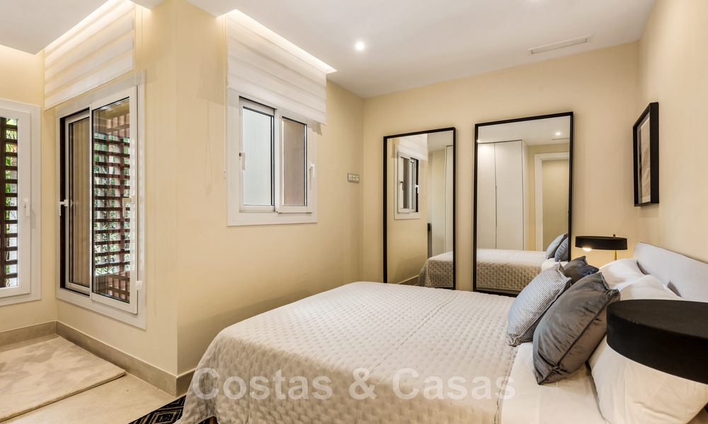 Appartement prêt à emménager, récemment rénové, à vendre dans un complexe de plage, avec vue sur la mer, sur le New Golden Mile, Estepona 46718