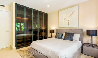 Appartement prêt à emménager, récemment rénové, à vendre dans un complexe de plage, avec vue sur la mer, sur le New Golden Mile, Estepona 46724 