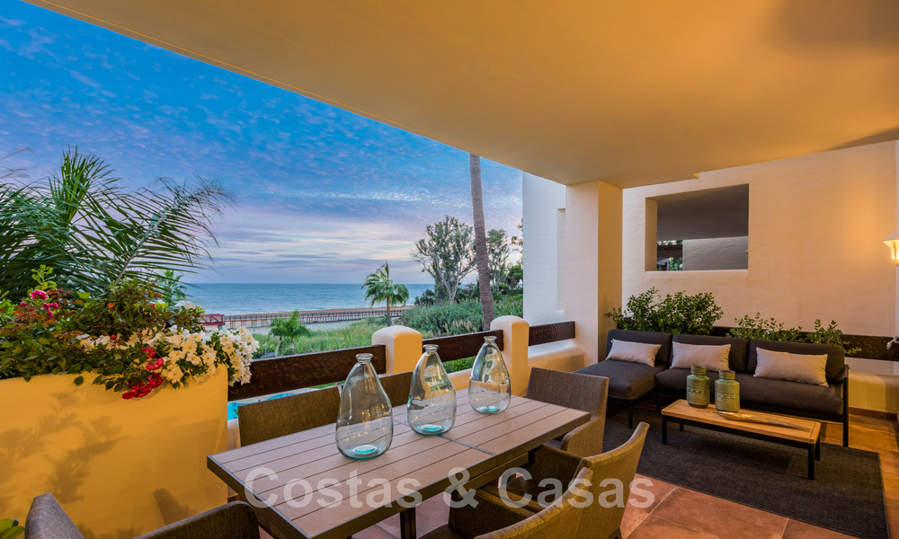 Appartement prêt à emménager, récemment rénové, à vendre dans un complexe de plage, avec vue sur la mer, sur le New Golden Mile, Estepona 46736
