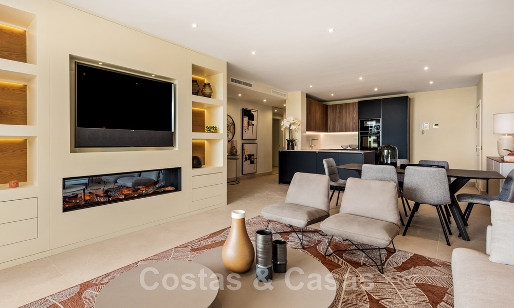 Appartement prêt à emménager, récemment rénové, à vendre dans un complexe de plage, avec vue sur la mer, sur le New Golden Mile, Estepona 46737