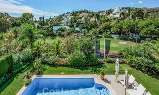 Charmante villa andalouse à vendre avec vue sur le terrain de golf dans un quartier résidentiel très convoité de La Quinta, Benahavis - Marbella 47696 