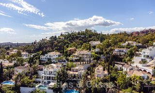Charmante villa andalouse à vendre avec vue sur le terrain de golf dans un quartier résidentiel très convoité de La Quinta, Benahavis - Marbella 47709 