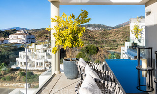 Vente d'un penthouse moderne, prêt à emménager, avec vue sur la mer, dans un complexe moderne de Nueva Andalucia, Marbella 47907 