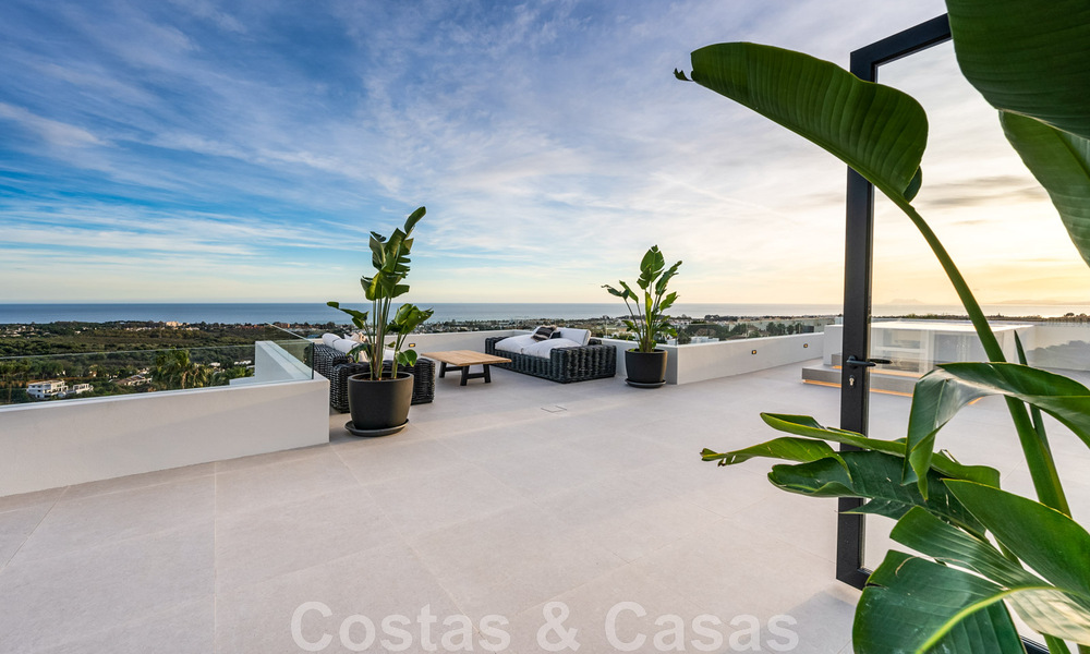 Villa design exclusive avec vue panoramique sur la mer à vendre dans un resort de golf cinq étoiles à Marbella - Benahavis 48893