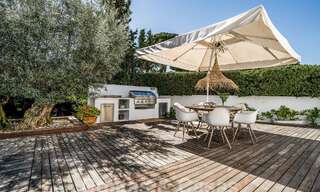 Villa de luxe à vendre dans un style architectural andalou à l'est du centre de Marbella, à deux pas des dunes et de la plage 52655 