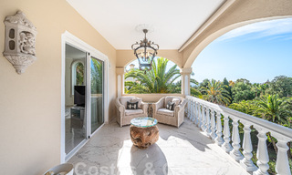 Villa traditionnelle méditerranéenne de luxe à vendre avec vue sur la mer dans une communauté fermée sur le Golden Mile de Marbella 54429 