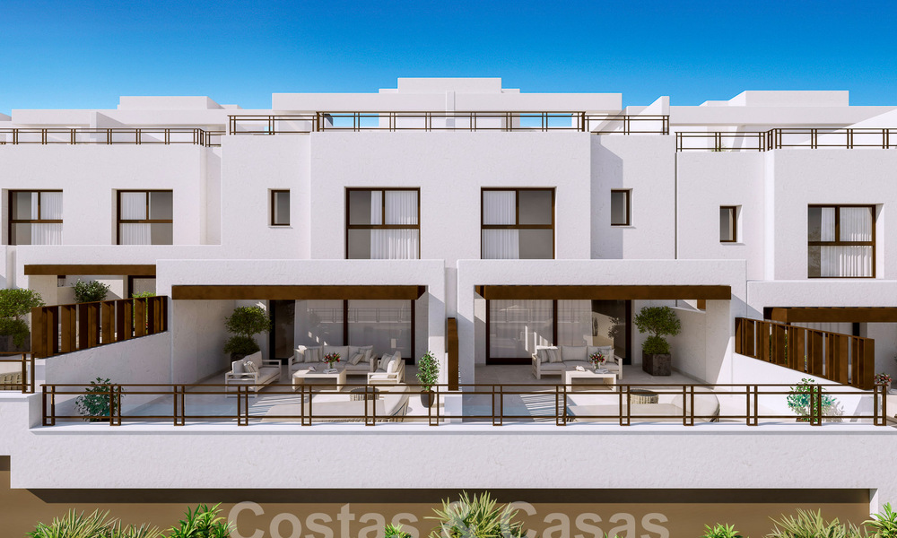 Nouvelle promotion composée de 8 maisons mitoyennes à vendre, avec vue sur les terrains de golf du très convoité complexe golfique de La Cala Golf, Mijas 53263