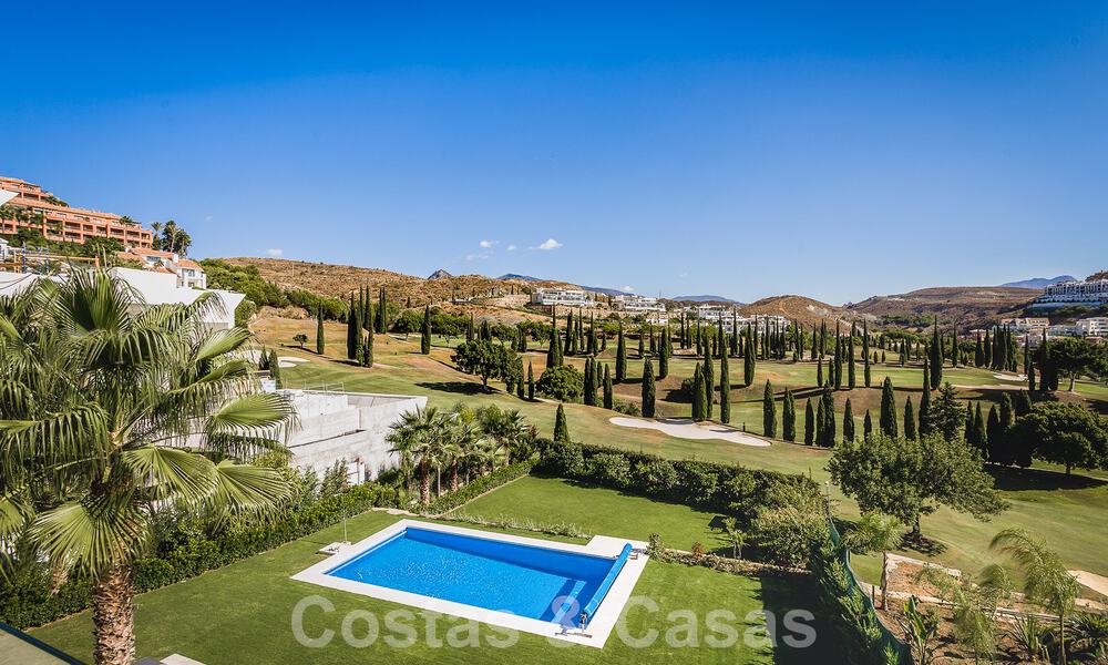 Nouvelle villa de luxe à vendre, en première ligne du golf Los Flamingos à Marbella - Benahavis 52801