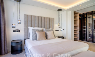 Villa de luxe indépendante à vendre avec piscine privée entourée de terrains de golf dans la vallée de Nueva Andalucia, Marbella 53793 