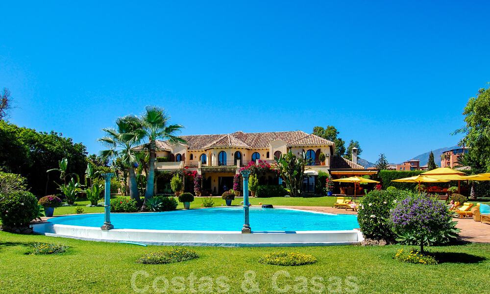 Villa en première ligne de plage à vendre, Marbella - Estepona 29609