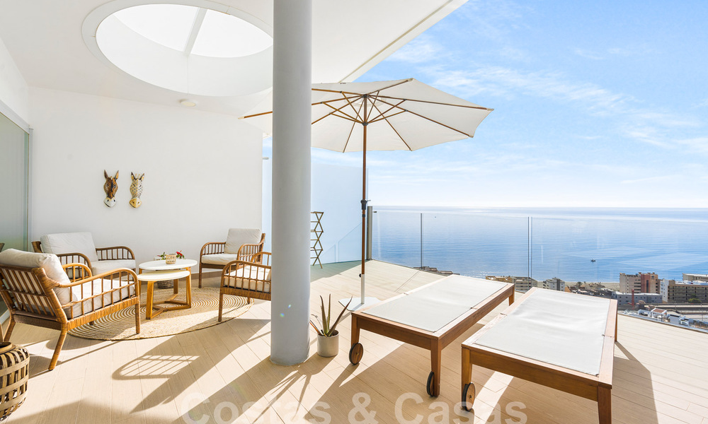 Magnifique penthouse contemporain à vendre avec une vue exceptionnelle sur la mer et à quelques pas de la plage à Fuengirola- Benalmadena, Costa del Sol 54275