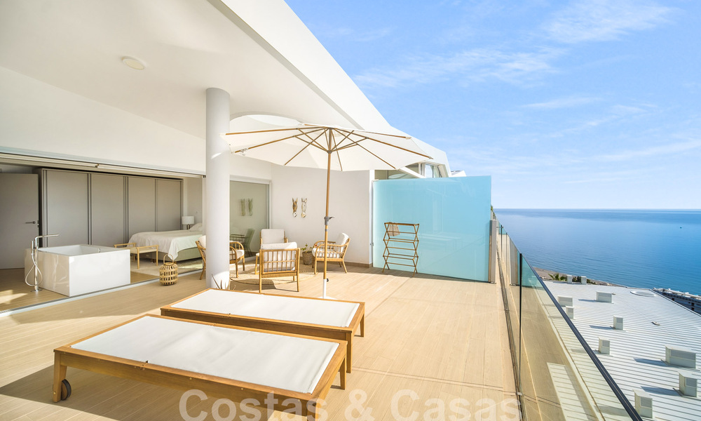 Magnifique penthouse contemporain à vendre avec une vue exceptionnelle sur la mer et à quelques pas de la plage à Fuengirola- Benalmadena, Costa del Sol 54285