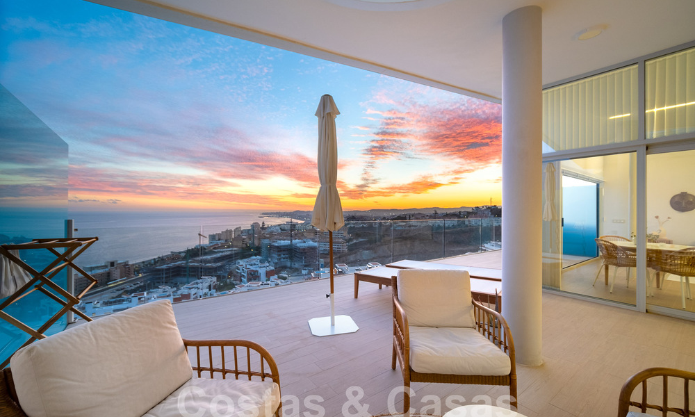 Magnifique penthouse contemporain à vendre avec une vue exceptionnelle sur la mer et à quelques pas de la plage à Fuengirola- Benalmadena, Costa del Sol 54296