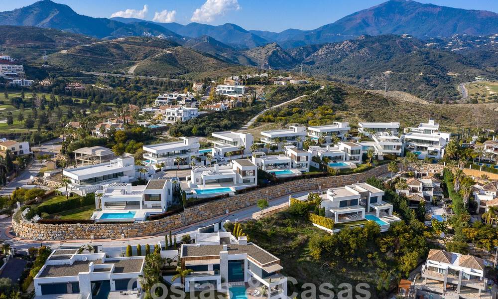Villa de luxe moderniste à vendre avec vue magnifique sur la mer et le terrain de golf à Benahavis - Marbella 54466
