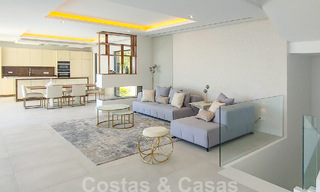 Villa de luxe moderniste à vendre avec vue magnifique sur la mer et le terrain de golf à Benahavis - Marbella 54475 