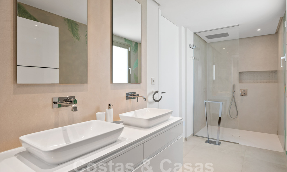 Appartement luxueux et extrêmement spacieux à vendre dans un complexe chic à Nueva Andalucia, Marbella 54495