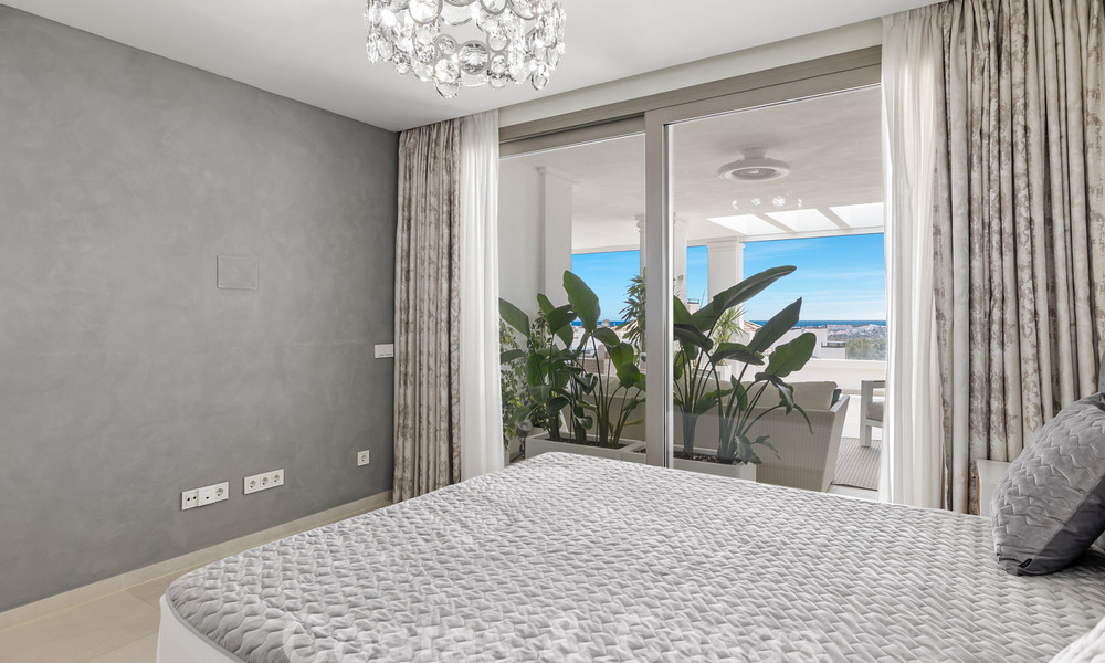 Appartement luxueux et extrêmement spacieux à vendre dans un complexe chic à Nueva Andalucia, Marbella 54510