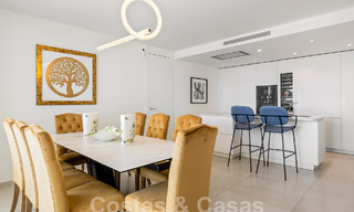 Appartement luxueux et extrêmement spacieux à vendre dans un complexe chic à Nueva Andalucia, Marbella 54515 