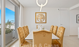 Appartement luxueux et extrêmement spacieux à vendre dans un complexe chic à Nueva Andalucia, Marbella 54519 
