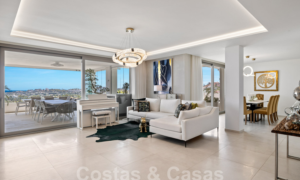 Appartement luxueux et extrêmement spacieux à vendre dans un complexe chic à Nueva Andalucia, Marbella 54521