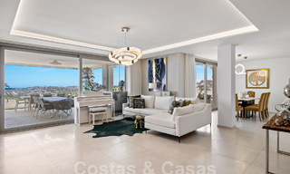 Appartement luxueux et extrêmement spacieux à vendre dans un complexe chic à Nueva Andalucia, Marbella 54521 