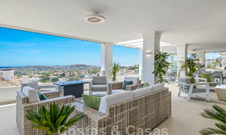 Appartement luxueux et extrêmement spacieux à vendre dans un complexe chic à Nueva Andalucia, Marbella 54538 