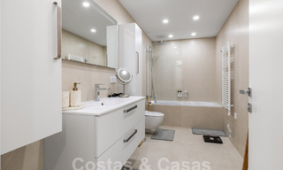 Appartement luxueux et extrêmement spacieux à vendre dans un complexe chic à Nueva Andalucia, Marbella 54545 