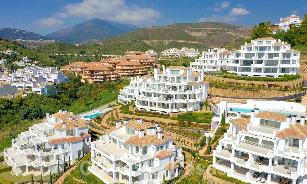 Appartement luxueux et extrêmement spacieux à vendre dans un complexe chic à Nueva Andalucia, Marbella 54552