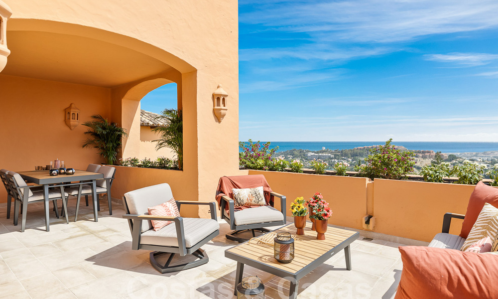 Luxueux penthouse en duplex avec vue imprenable sur la mer à vendre dans la vallée du golf de Nueva Andalucia, Marbella 54637