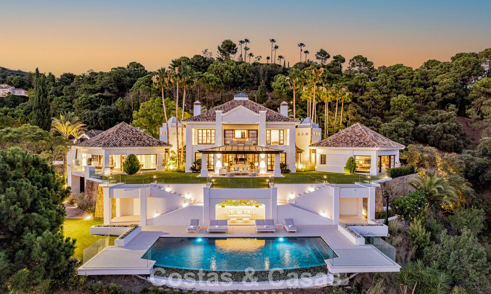 Villa de luxe à vendre avec vue sur la mer, entourée de verdure dans le complexe de golf exclusif La Zagaleta, Marbella - Benahavis 54110