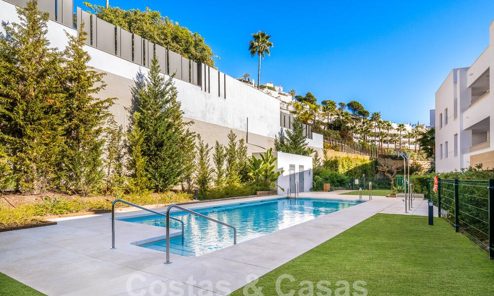 Appartement à vendre prêt à emménager avec vue sur la vallée et la mer dans le quartier exclusif de Marbella - Benahavis 55034